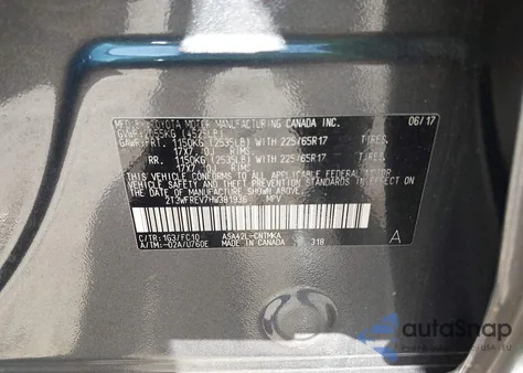 2017 Toyota Rav4 Xle z USA, uszkodzony, nr VIN 2T3WFREV7HW381936